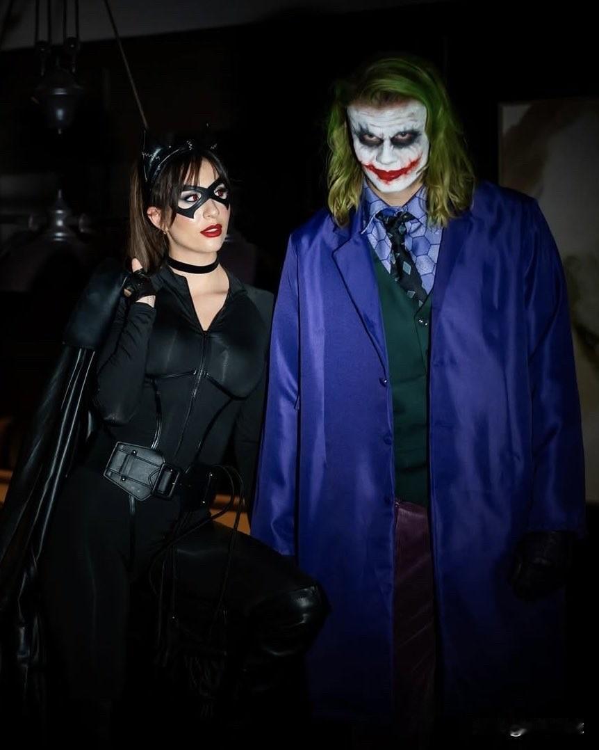 曼城球员哈兰德和迪亚斯的万圣节🎃妆扮！