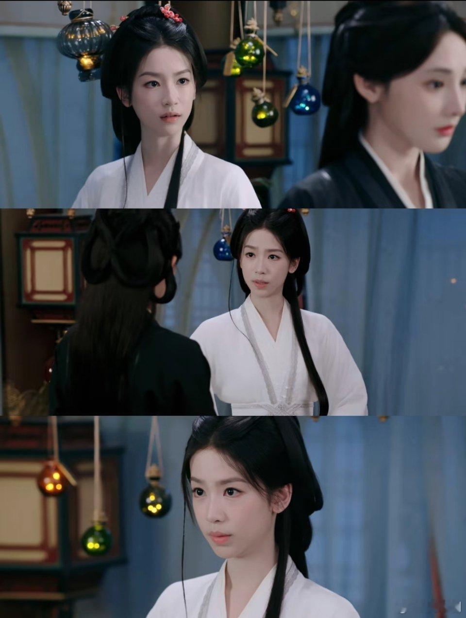 总感觉这个萧荧是个萌物萧荧顶着一张人畜无害的小兔脸，藏着一颗被仇恨裹挟的疯批心~