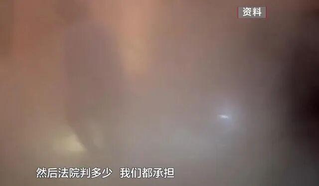 你说这是变态呢？还是变性？老女人偷拍小女人裸体照，这是要干嘛？
前不久，熊女士一