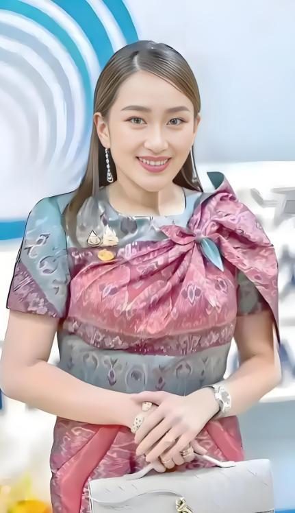 9月23号，泰国国家旅游局局长塔帕妮在曼谷说，要启动第二届“中泰友好月”活动，主
