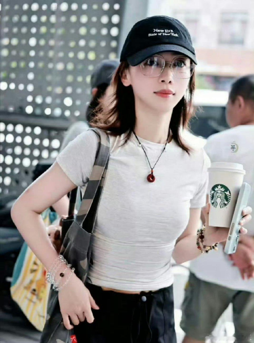陈哲远、吴谨言进组《御庭谣》 ，吴谨言做妈妈以后状态更好了，期待吗 ​​​？ ​