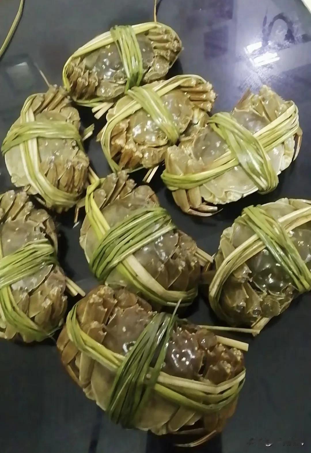 不怕你们笑话，长这么大，我没吃过螃蟹，我甚至都不知道螃蟹里面哪些东西能吃，哪些不