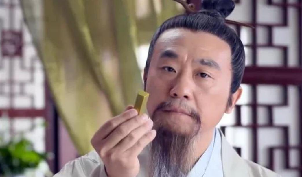 1368年，朱元璋建立大明，满朝文武争着要封赏。

但有个人，扭头就走，什么都没