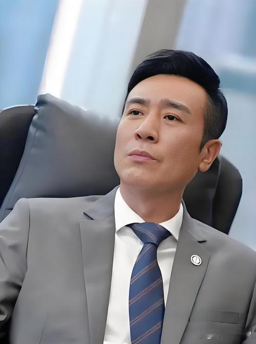 读书藏底气！于和伟获奖发言从容出圈：真正的高级，都是日积月累的沉淀
 
人真的一