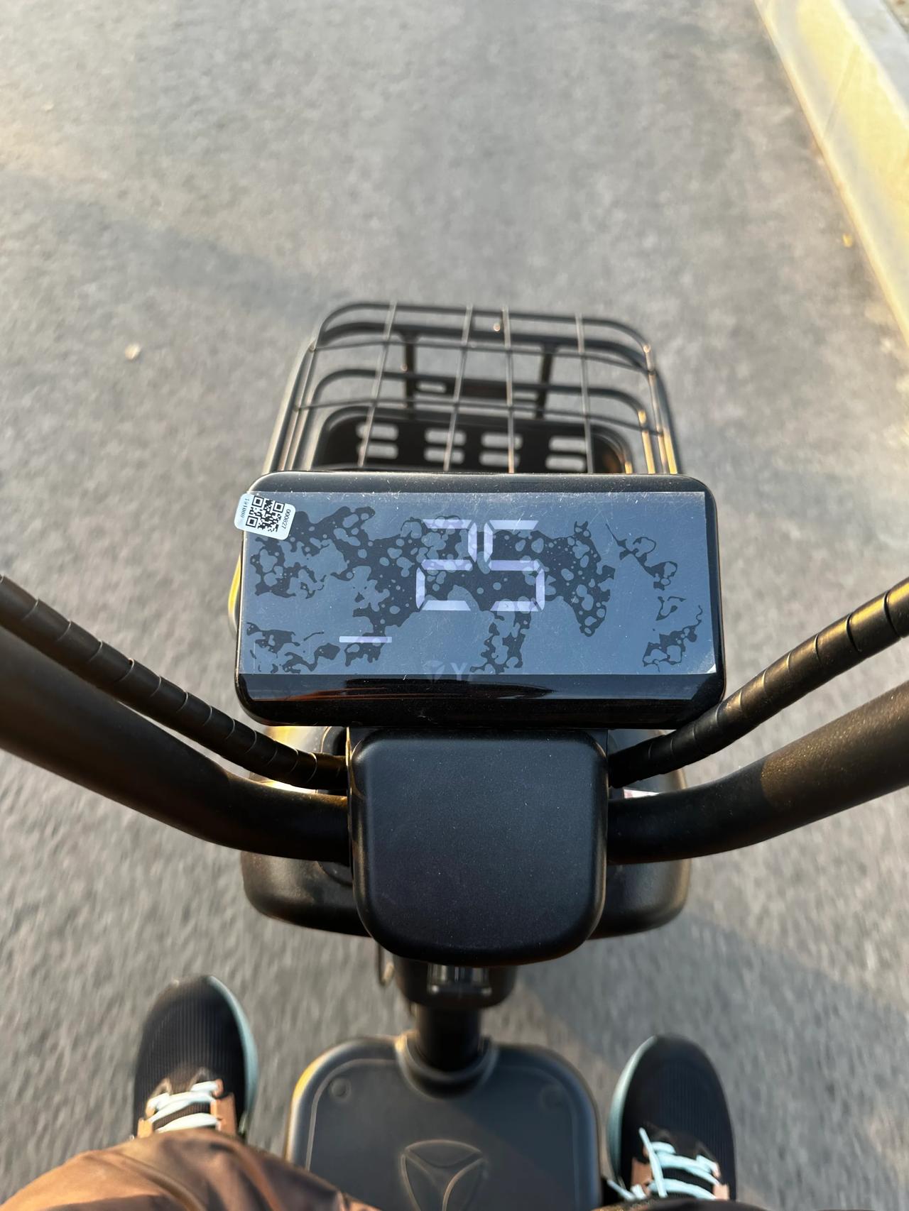 骑行在路上，快乐无限。