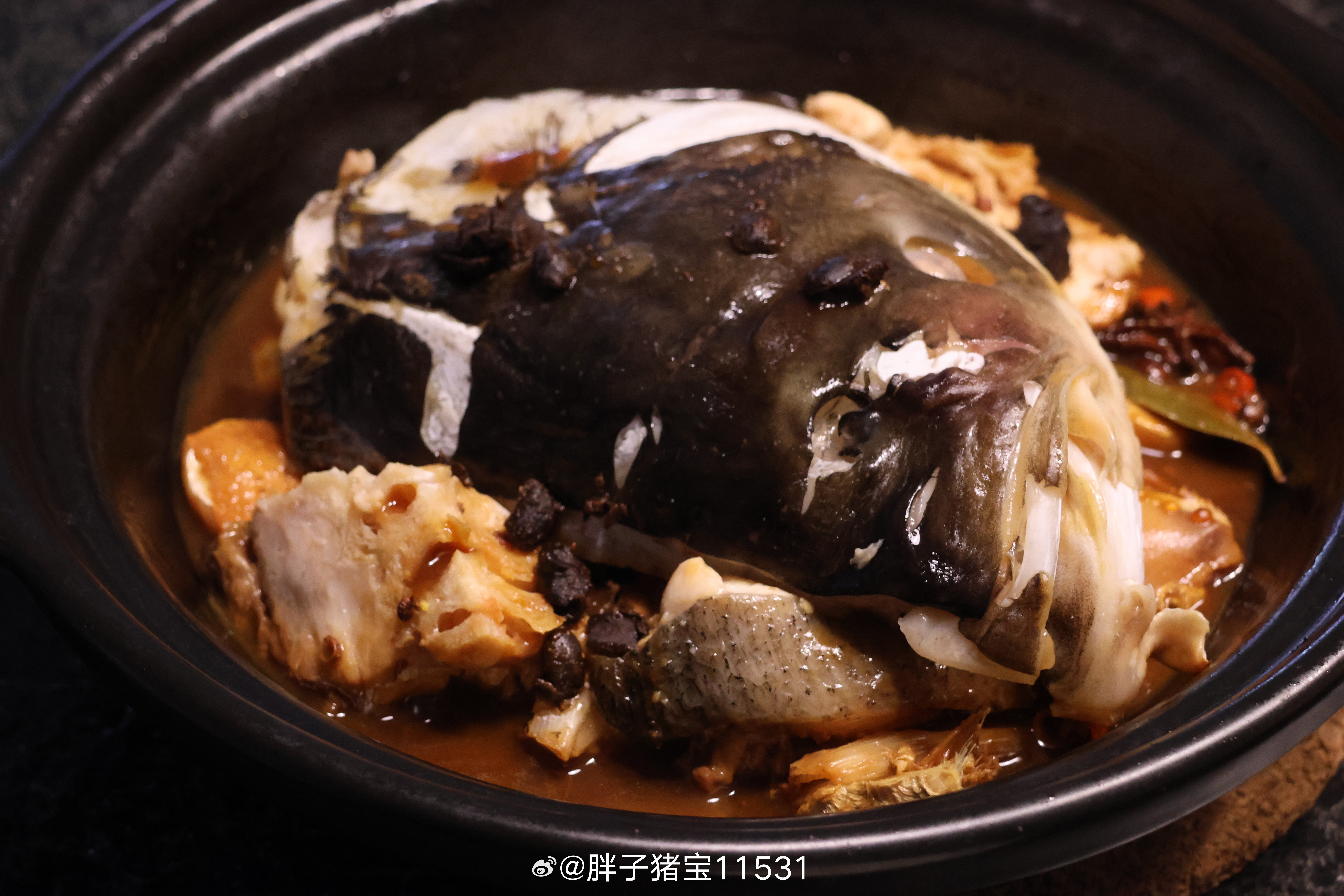 公司给老公发了个华为平板，老板的意思是老公现在花眼了，买个屏幕大的，给他刷抖音…