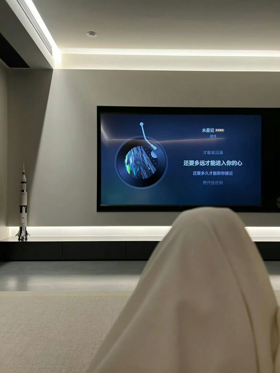不纠结昨天的遗憾 不焦虑明天的未知 