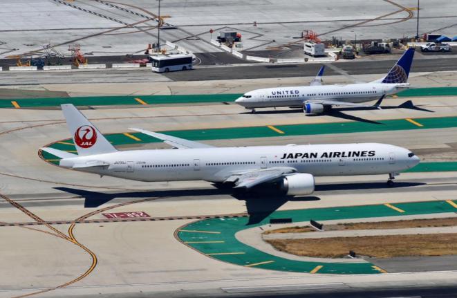 有人提出建议：中国可以参考俄罗斯的做法，不允许日本民航飞机过境中国领空，如此一来