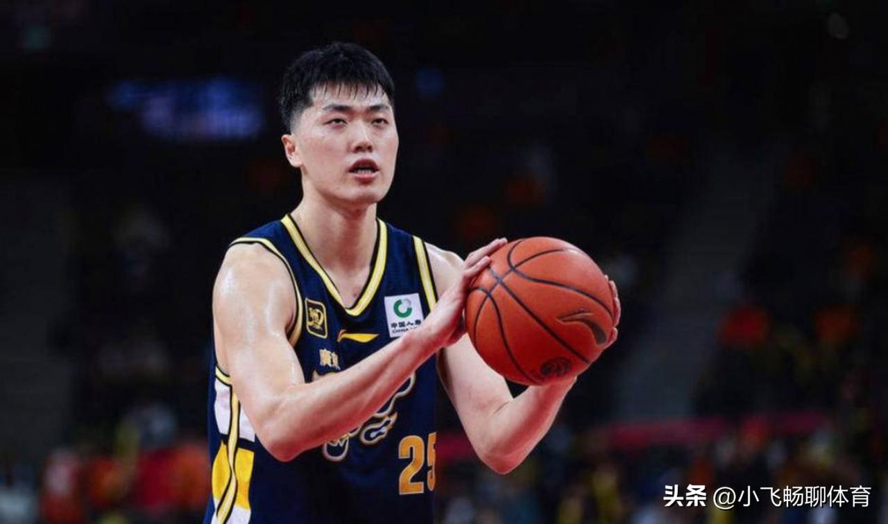 彻底被雪藏，广东宏远嘉年华全部球员都出席，唯独缺少张皓嘉，
    新赛季开始前