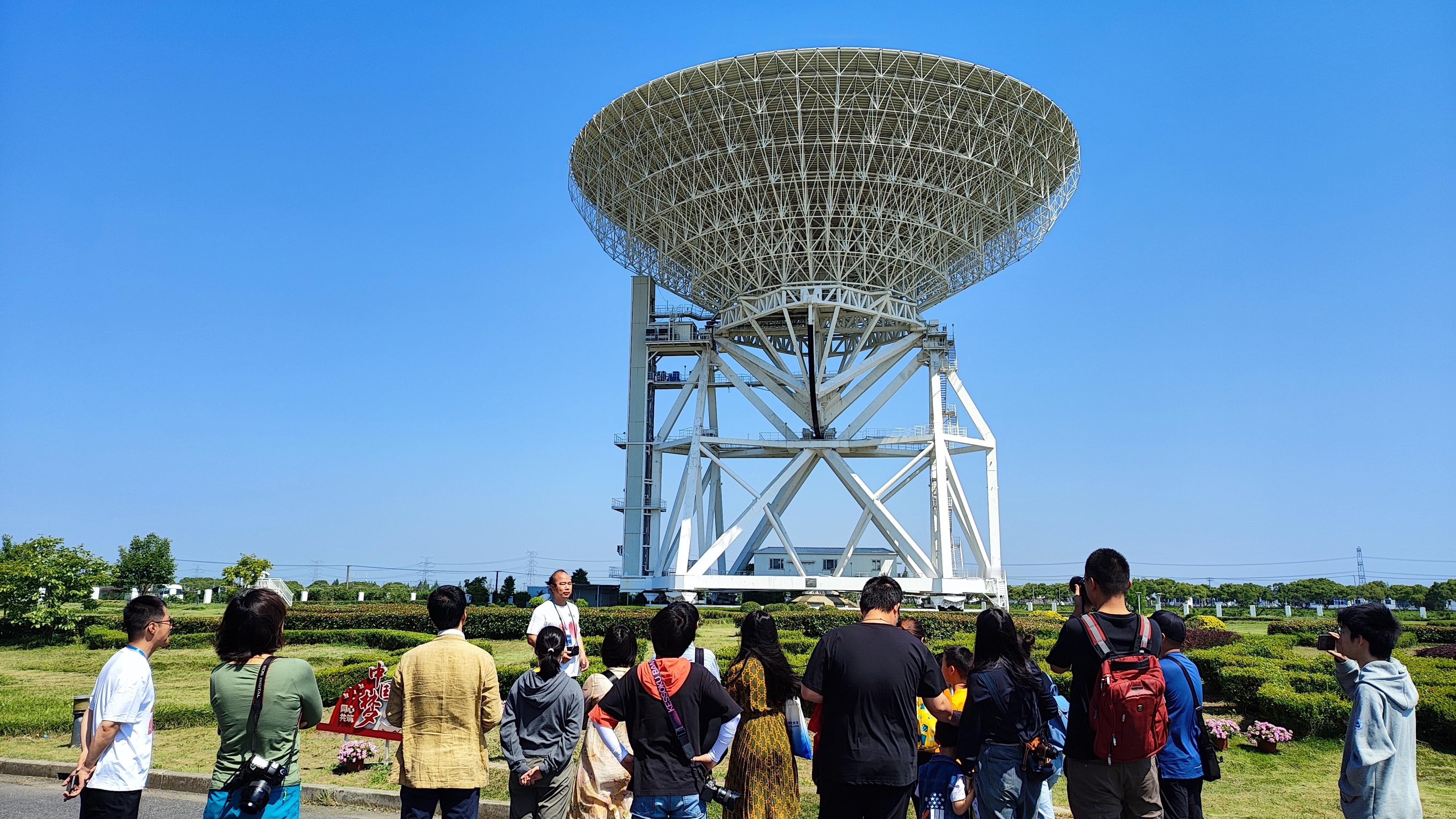【#公众科学日#，精彩进行时！】好~多~人~啊！科学爱好者们在今天、在各地，共赴