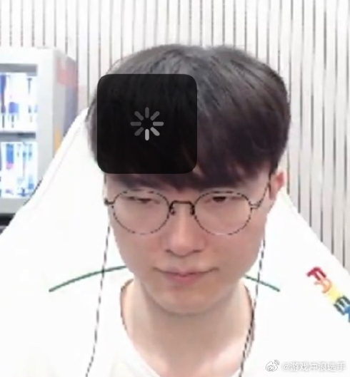 黄仁勋是的接地气，先去T1网吧，想想也没问题啊，拜访未来Kr总统曝黄仁勋先去T1