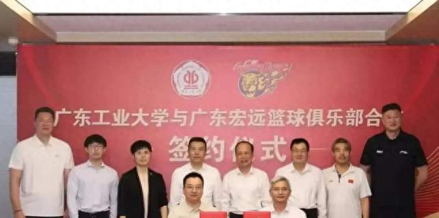 宏远速递！杜锋助力老东家，徐杰恐被挖角，广东旧将找到新工作！