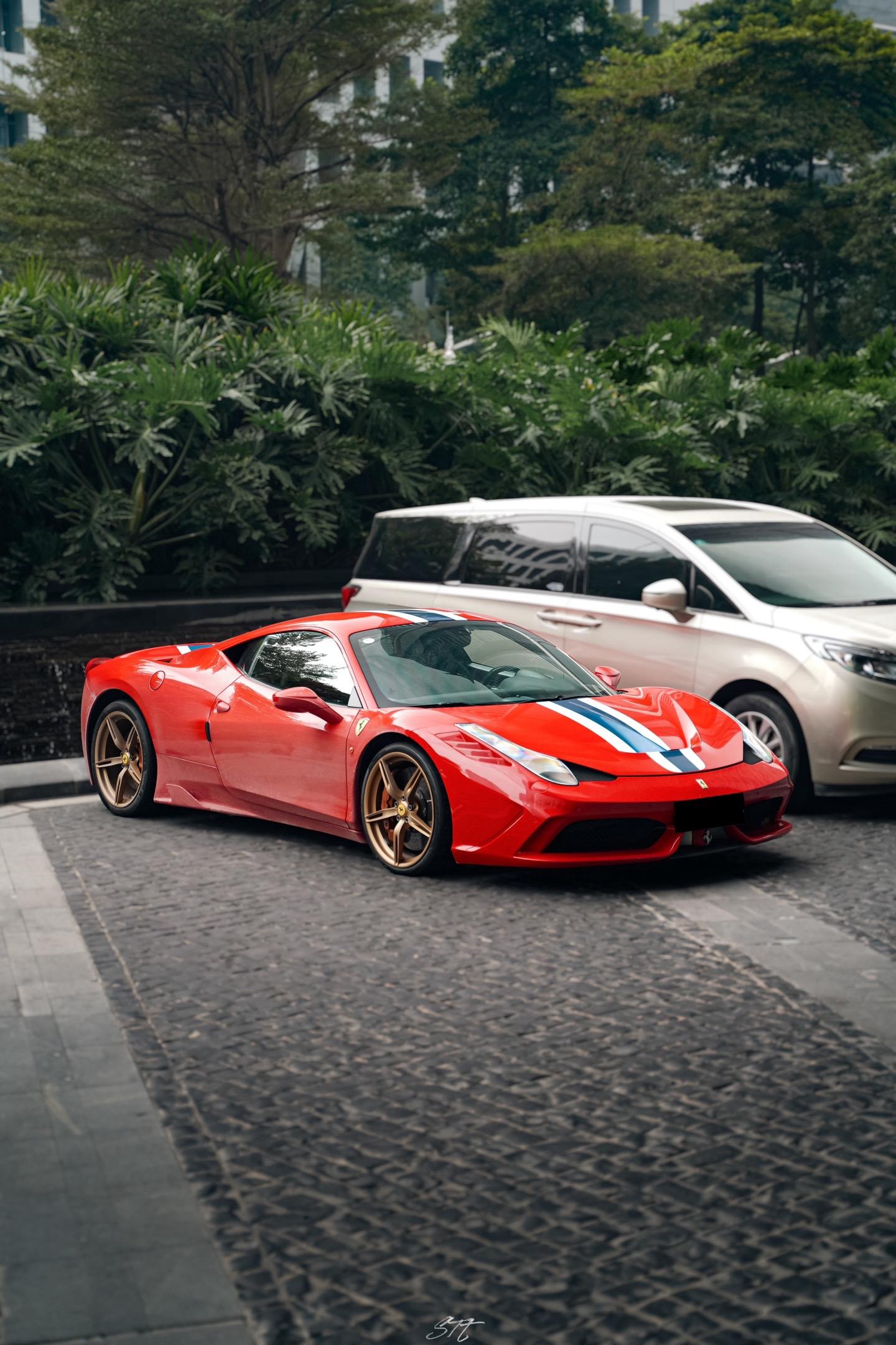 经典的赛道版法拉利458 speciale