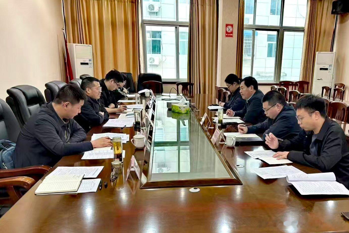 房县 叶艳东赴县科经局、住建局等单位调研督导二季度“双过半”工作十堰爆料 房县新