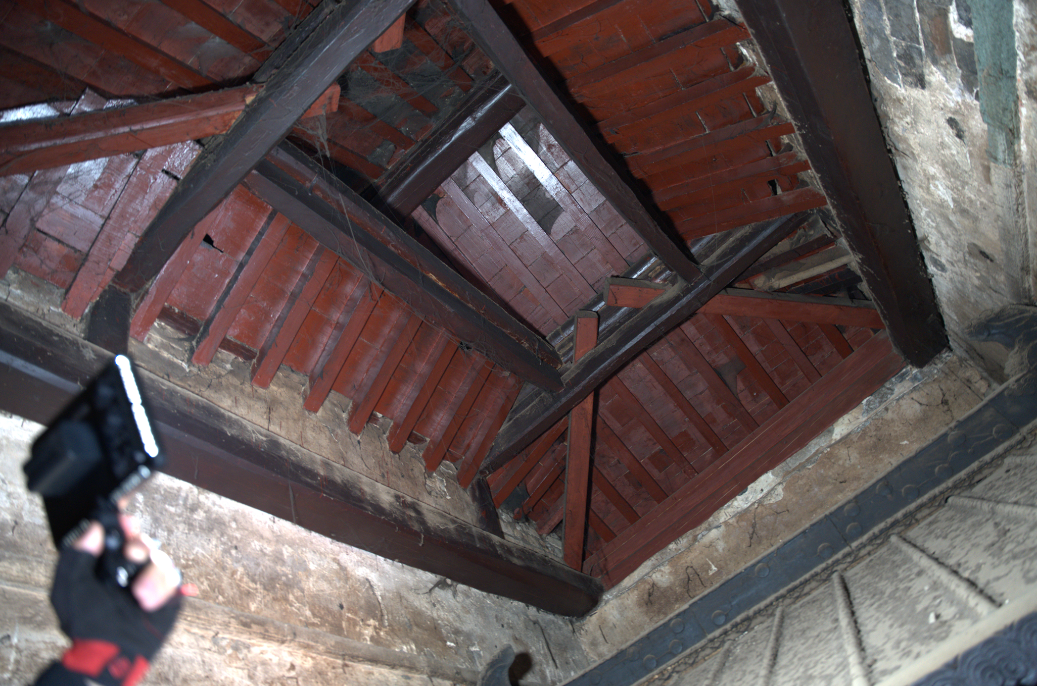 武当山大岳太和宫。“太和”这个词，出自《周易》的“保合太和”，在道家思想里，它指