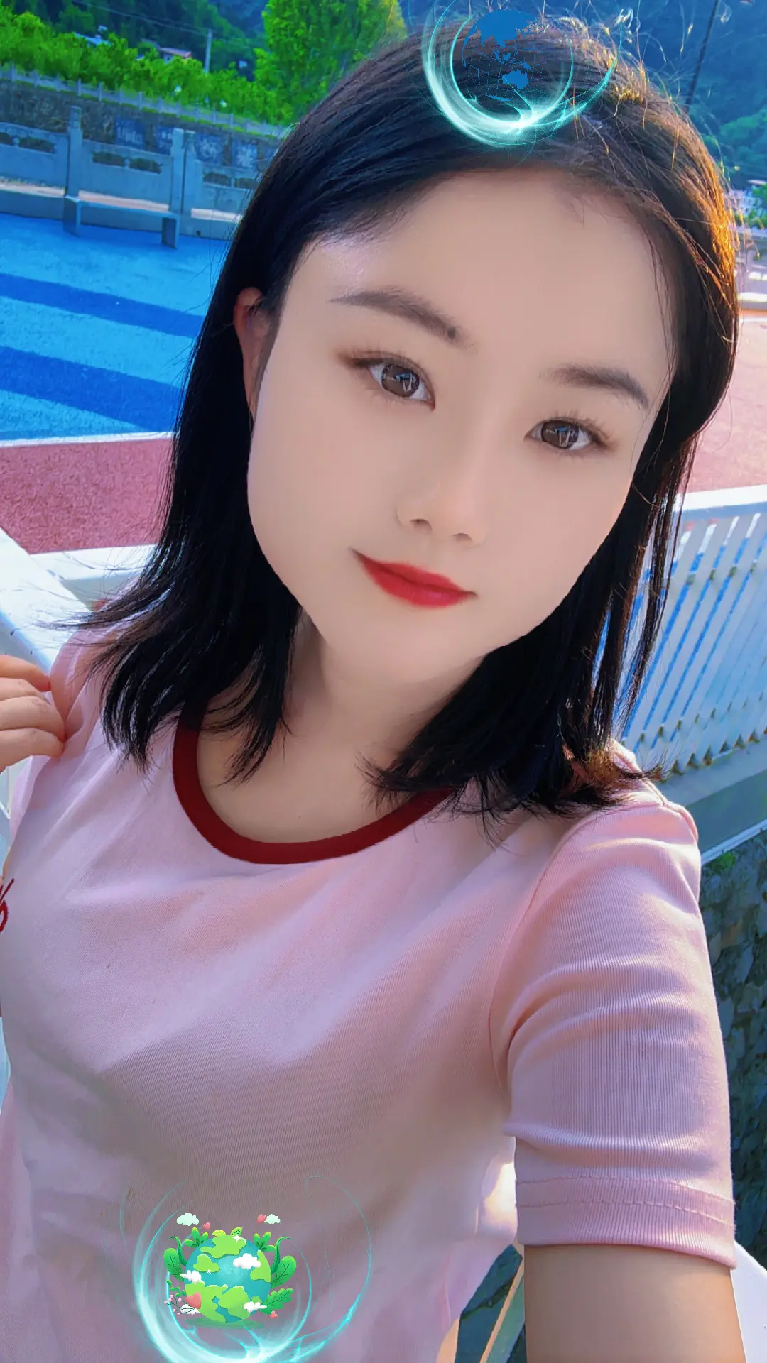 “走着走着就渐渐明白了，人还是要清醒，           要识趣，要...