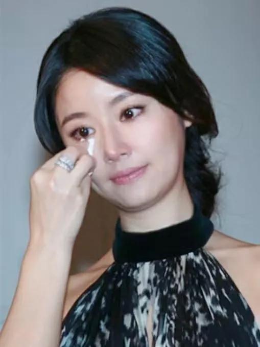 谈及林心如，林心如得知琼瑶去世哭的说不出话了，林心如她犹如一颗璀璨的星辰，在内地