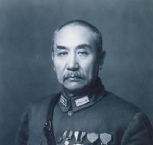 1945年，阎锡山在过生日时，偷偷命人将李蓼源秘密活埋。看着眼前的大坑，吓得他脸