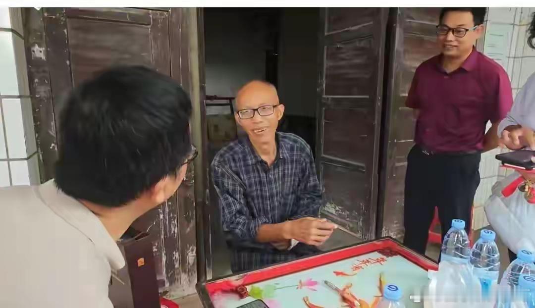 面对面访谈武冈朱跃军老师：澄清网络谣言，帮助其实现人生价值回乡老博士朱跃军 9月