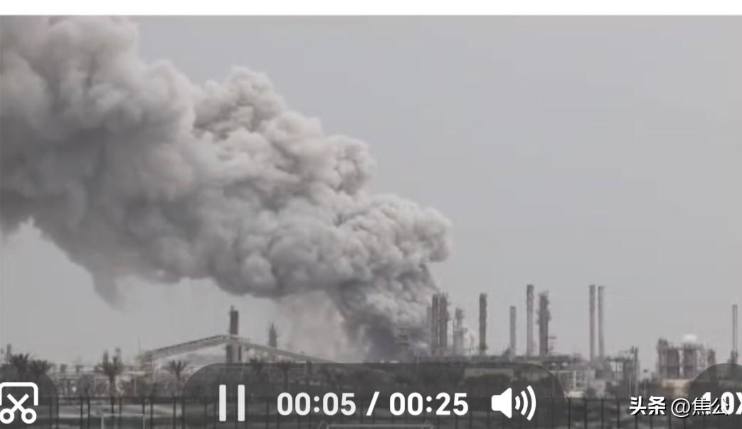 战争第10日：油价破百 全球告急 各国紧急应对
 
据CNN、BBC、美联社3月