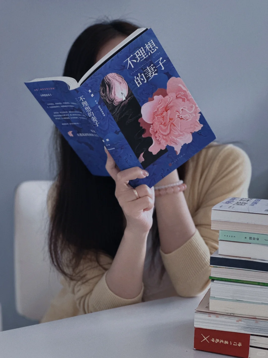 光鲜靓丽下的“绝望主妇”