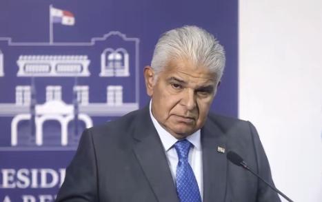 巴拿马终于承受不住“代价”了！
 
在中国强硬的表态与反制下，巴拿马总统穆利诺一