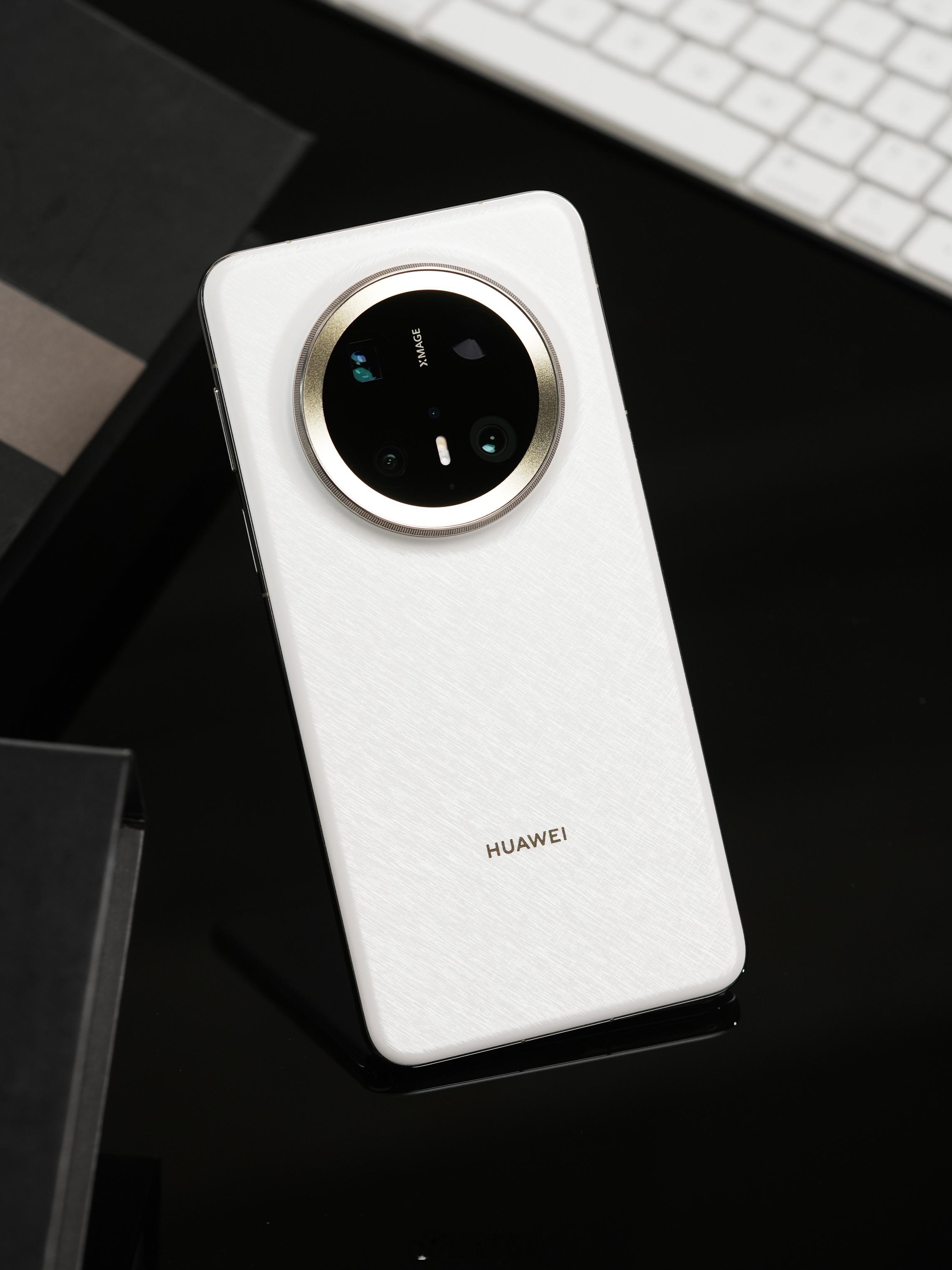 【自费购买 勿夹】给华为Mate70 Pro+拍了几张图，再次证明我的选择没有错