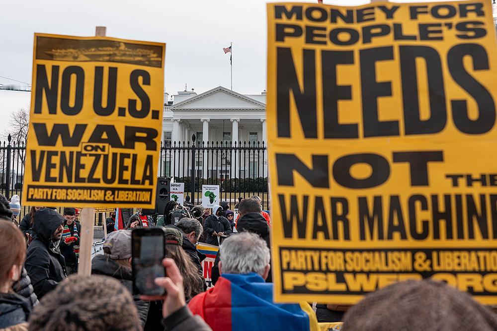 怒火蔓延！美国105城爆发反战示威 抗议袭击委内瑞拉
 
当地时间1月3日，美国