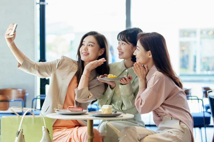 一顿饭下来全是预制的只有顾客是现宰的 确实真的坑。本来打算吃顿大餐，结果花好几百