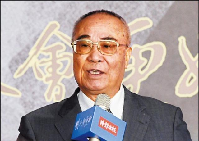 台海基会董事长吴丰山自爆，他和赖清德会晤后，为避免赖清德在人事安排上为难，因此主