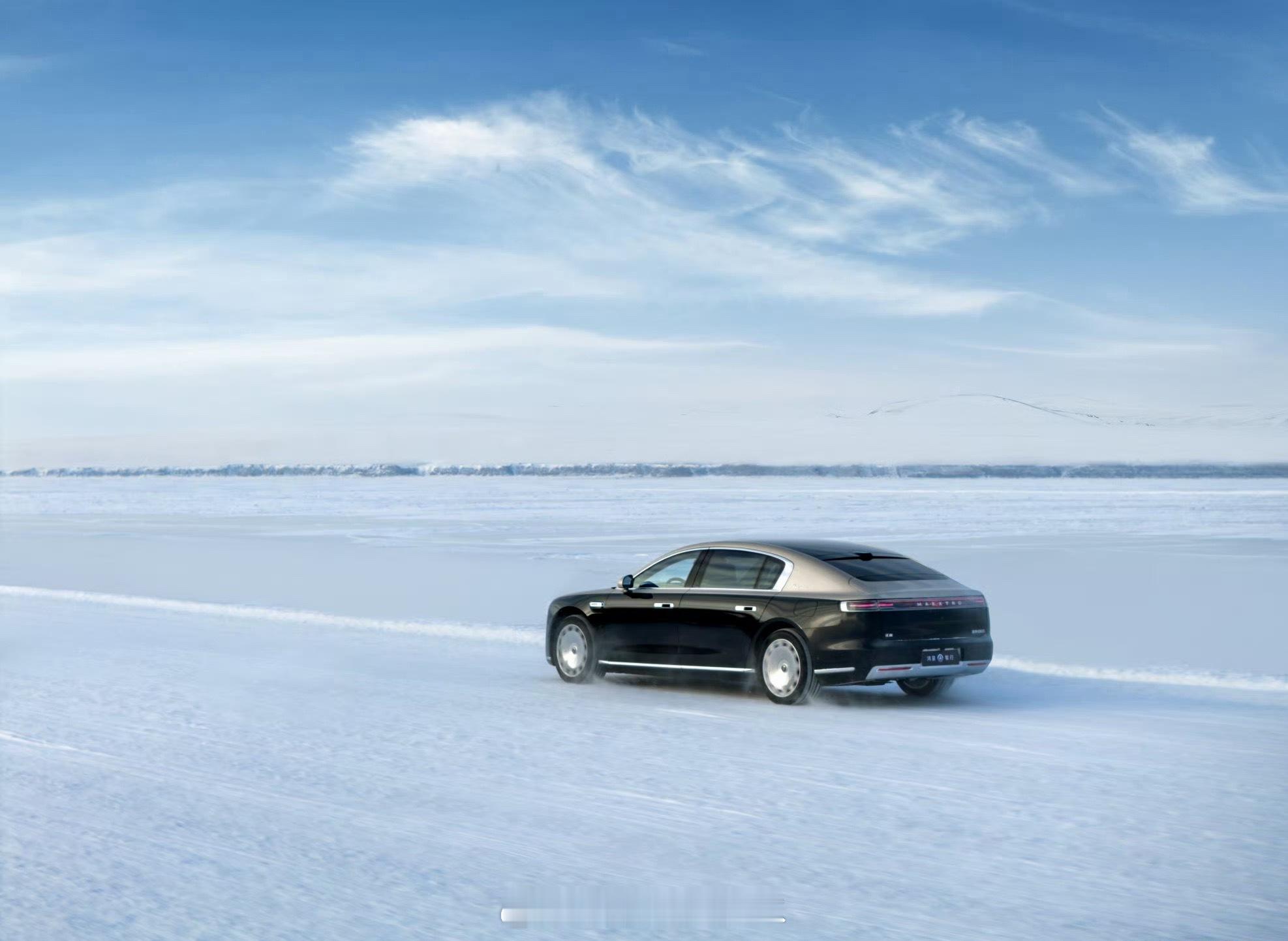 冬天开豪车出门belike冬天 雪地 豪车 绝配👍 