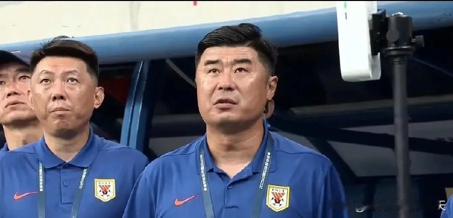 苗原爆料，真有法甲教练主动想来带鲁能了！之前传的克莱门特（带过摩纳哥）已经明确拒
