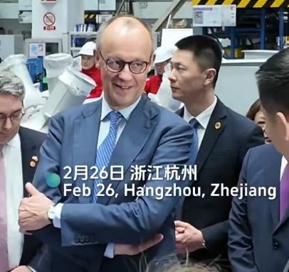 2月26日，默茨访华的最后一站，是参观西门子能源高压开关厂，参观完后，默茨深受启