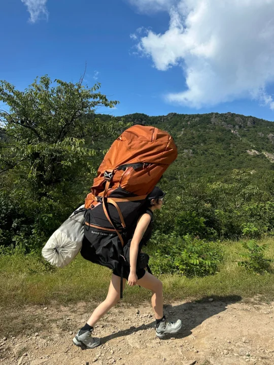 不知道啊，人玩户外之后能厉害成这样