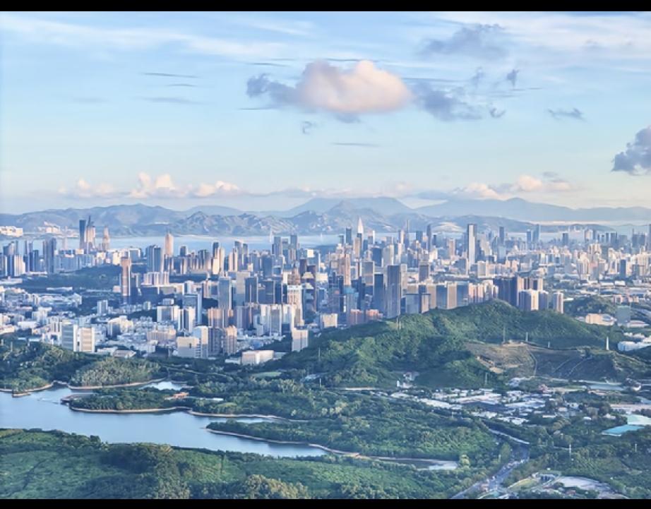 当初英国人为啥选中香港？

香港天然深水港  ，方便船只贸易通行，事实上英国最开