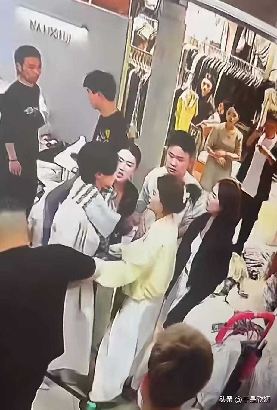 杭州四季青老板娘被背叛，小三怀孕索要50万分手费
​从162cm、98斤的小姑娘