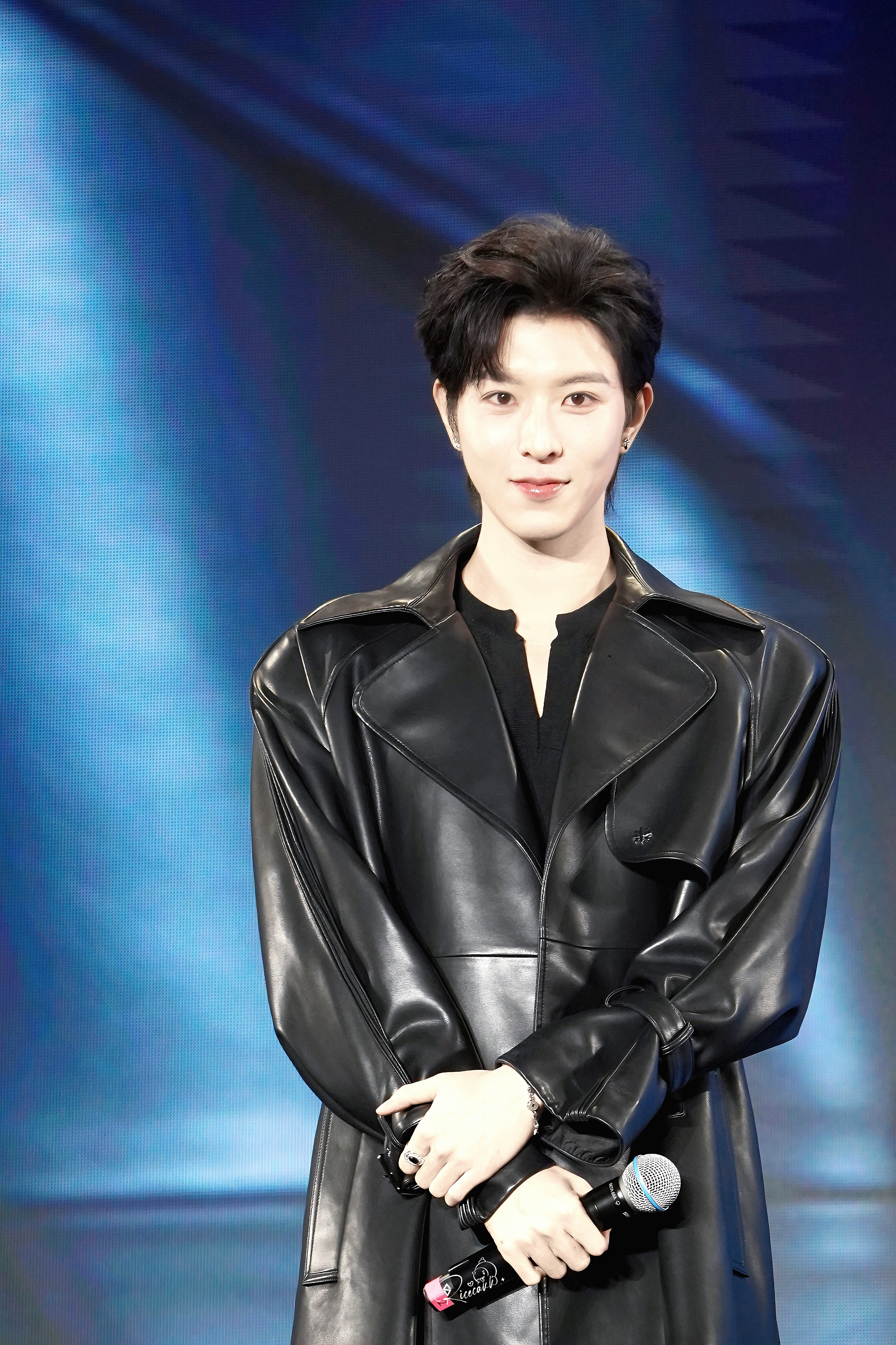 邱鼎杰[超话] 🍁 邱鼎杰重庆见面会 𝟐𝟓𝟏𝟏𝟎𝟏 有个邱鼎杰真的