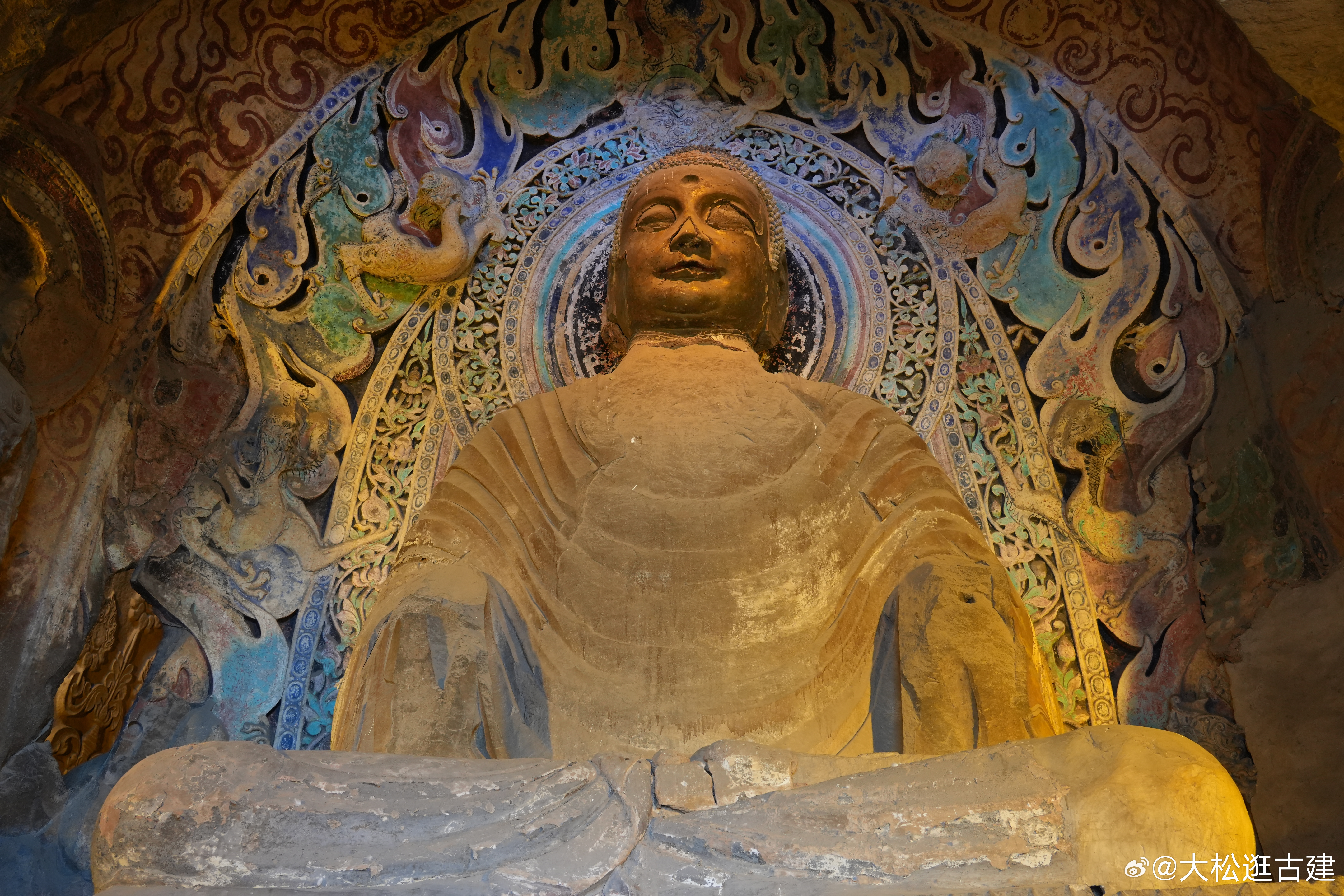 北响堂山石窟，大佛洞，北齐 