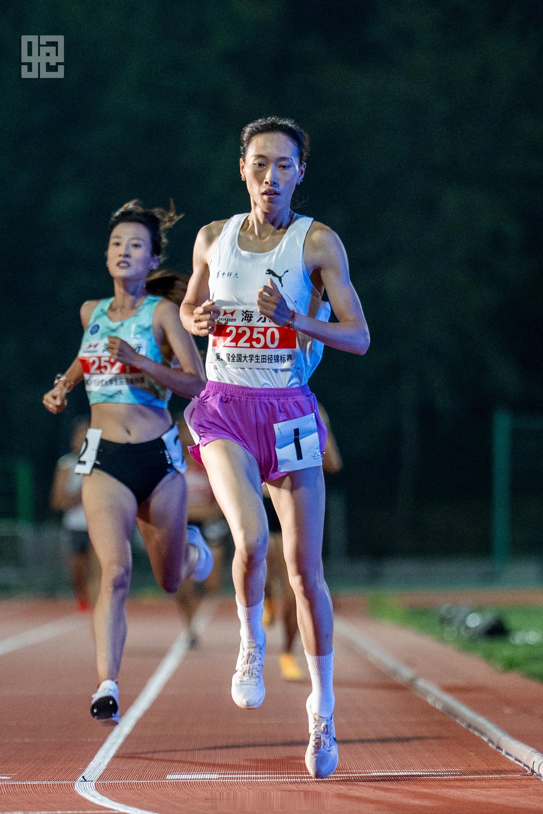 重返大田赛，再次站上最高领奖台！🏆2026第24届全国大学生田径锦标赛 女子丁