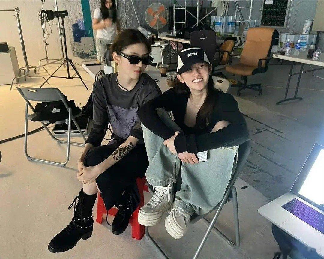 韩素希真的有一种太妹的感觉，这是可以说的吗[允悲] ​​​