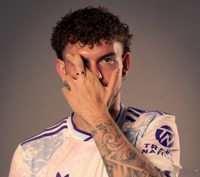 罗马诺透露埃利奥特预计将回归利物浦，随后俱乐部将评估他的情况：是留在球队，还是寻