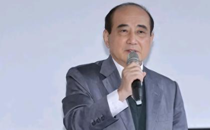 王金平公开表态了！4 月 15 日，据岛内媒体消息，郑丽文返台后与王金平会面，王