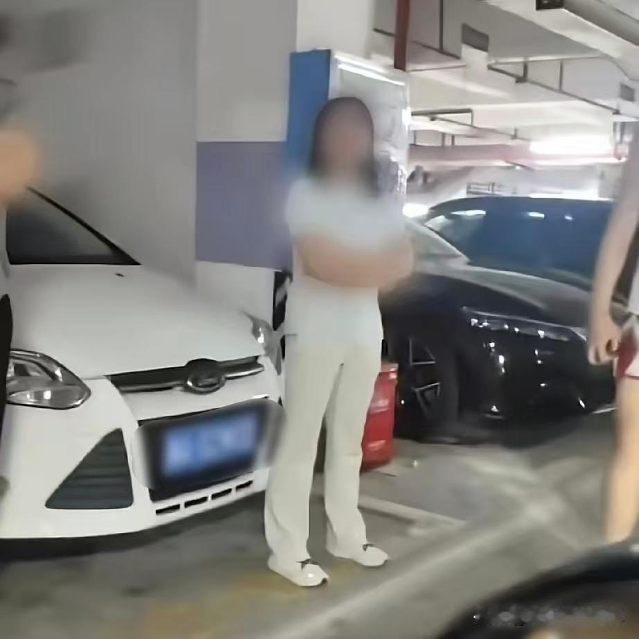 长沙体育局通报出来了，
彭某某被停职处理了。
这下她真哭都没地方哭了，而通报也明