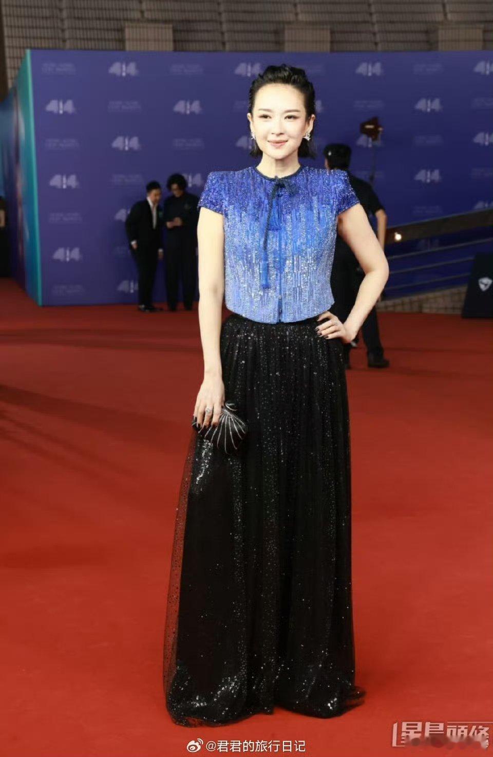 章子怡出席了金像奖红毯，廖子妤凭借《像我这样的爱情》拿下影后，酱园弄颗粒无收，白