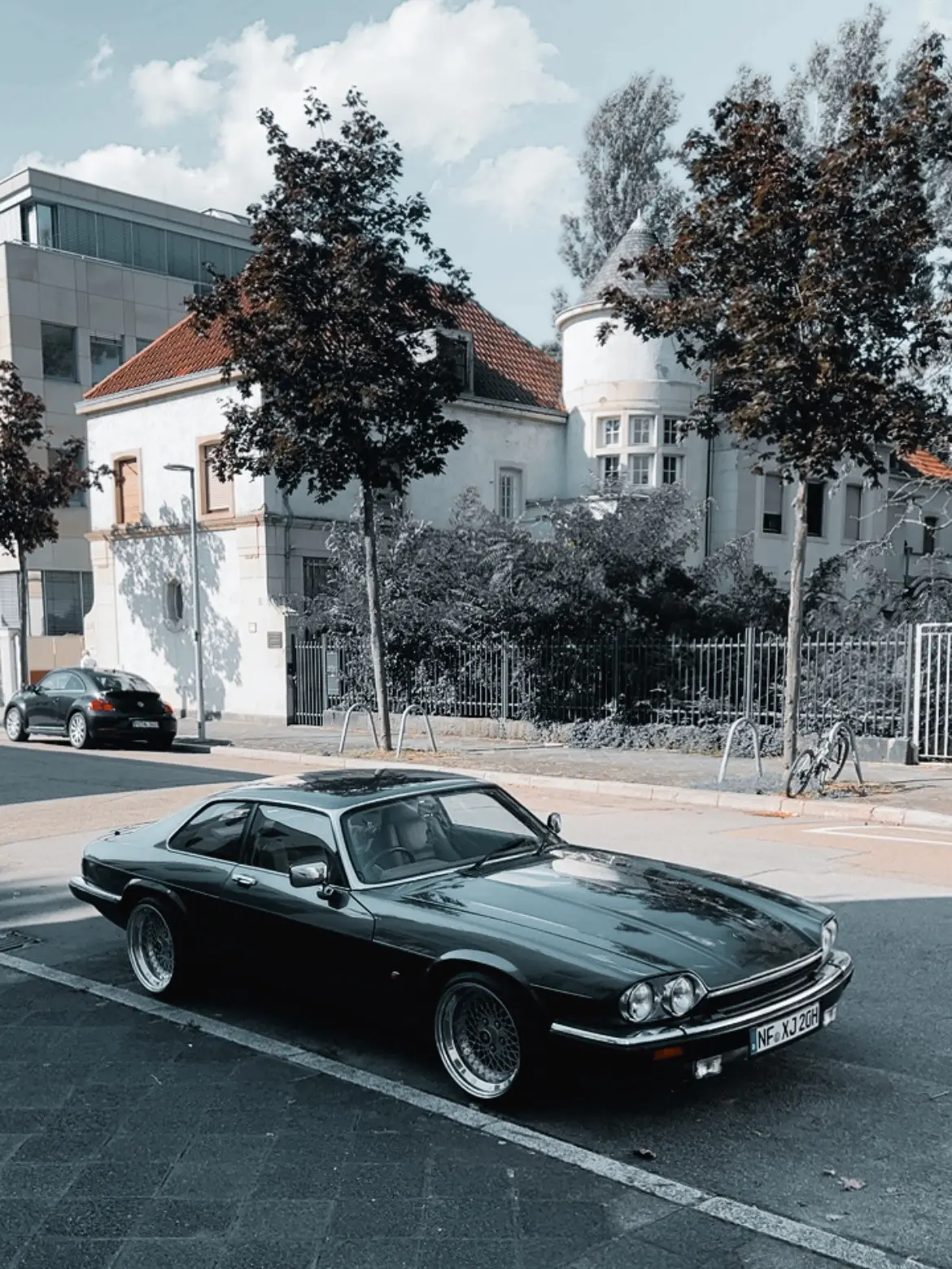 1988 Jaguar XJS V12。