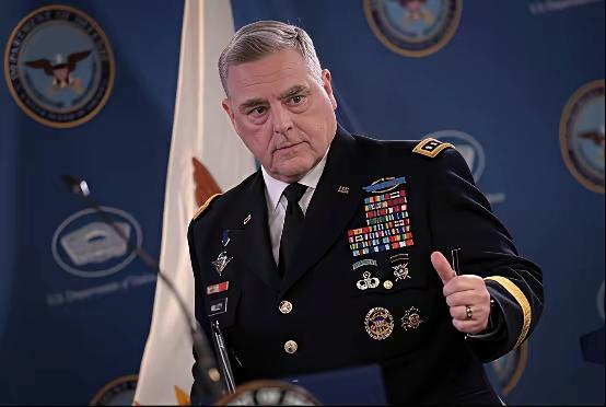 ​你不仁，我就不义。美国为了抑制俄罗斯的战争行为，在全世界范围内实施大量的俄罗斯