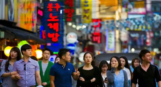 每年，600万人次到中国，只为不限量肉类和水果！
但是这些人，回到韩国是只字不提