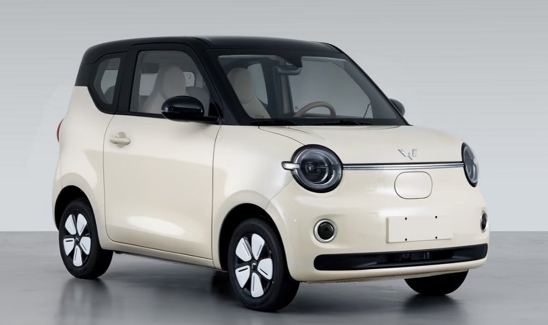 新款五菱MINI EV和缤果pro，都变成圆灯了，挺可爱。这种小车要么小恶魔要么