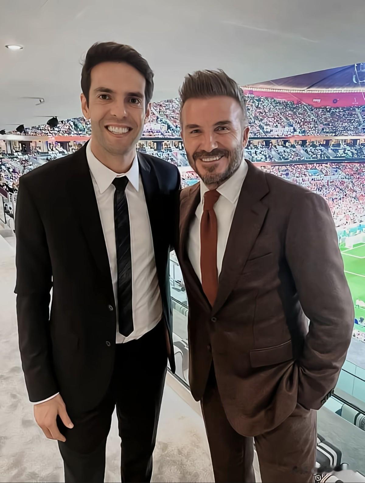 太帅了！两代万人迷再同框[舔屏]

这哥俩应该算是世界足坛颜值的天花板了吧[惊呆