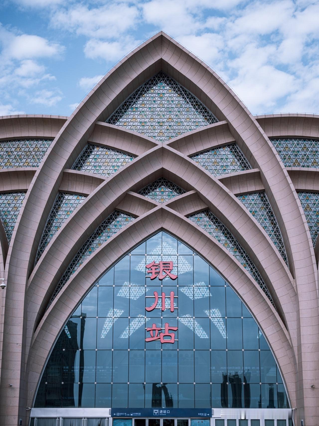 说起银川——怀念老银川时代。
 
       快过年了，却怎么也找不回小时候的